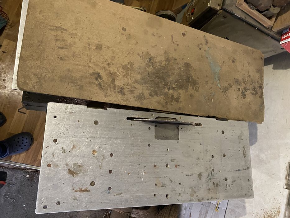 Станок деревооброблювальний, циркулярний