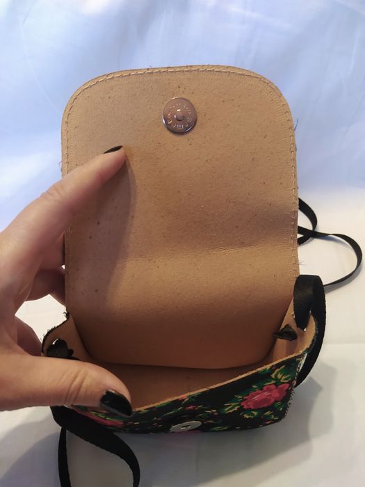 Mała torebka z motywem ludowym