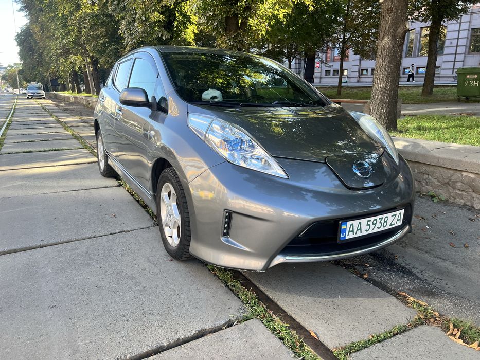Без торгаNissan leaf 2014 78% залишок батареі запас ходу 130км.Вебаста
