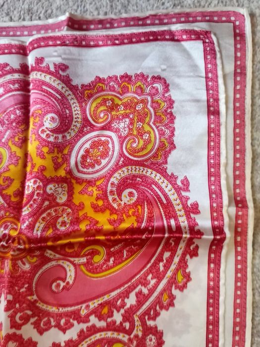 Платок яскравий. 72/72