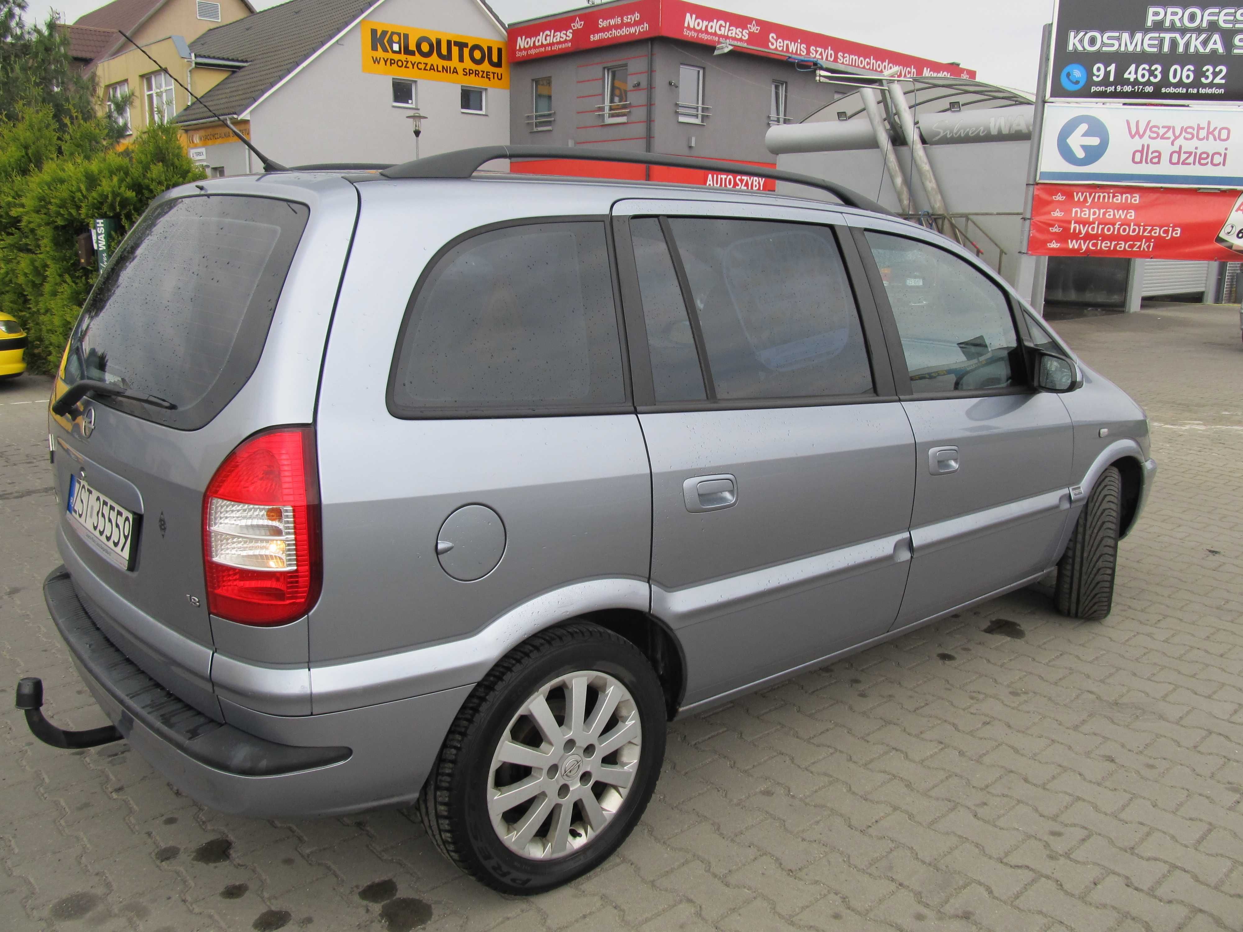 sprzedam opel zafira a 2004r