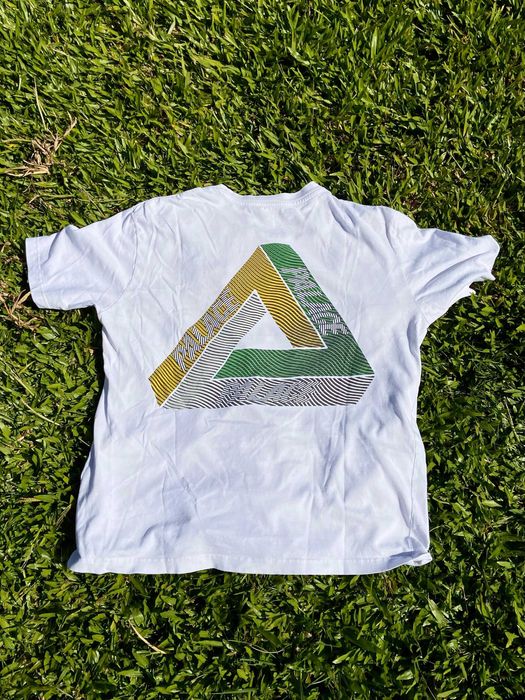 T-Shirt Palace Skateboards Branca Logo Verde e Amarelo