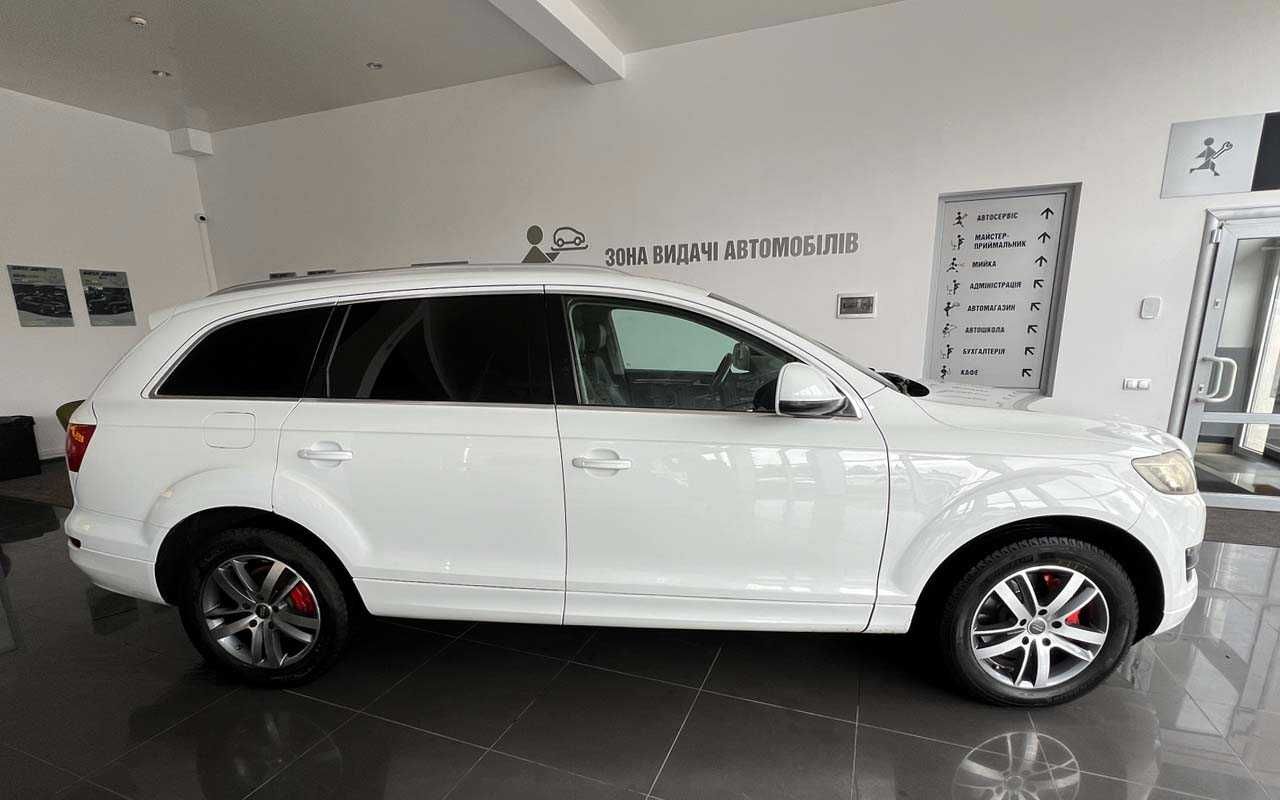 Audi Q7 2012 року