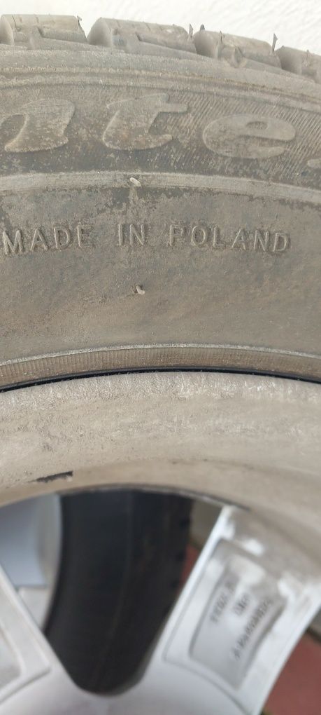 Зимняя резина 215/60 R16