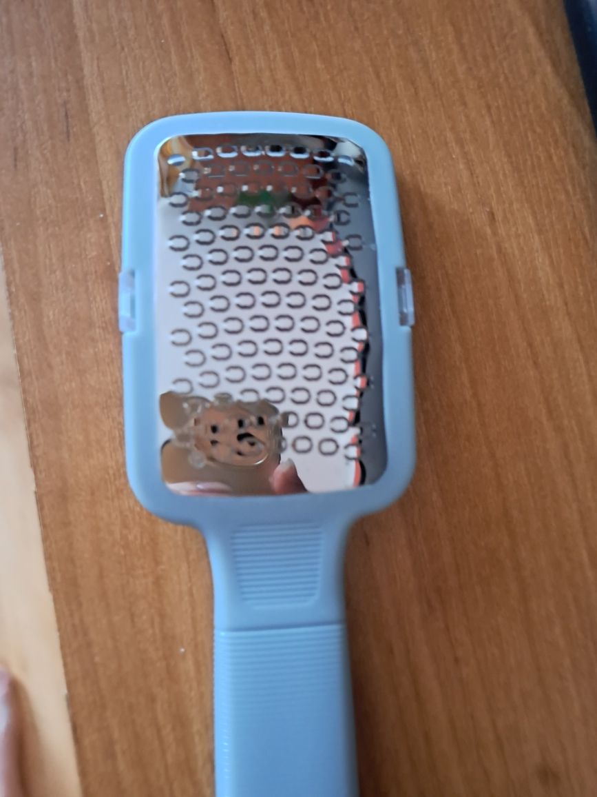 Tarka do stóp z mini pilniczkami