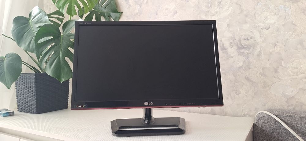 Телевізор-монітор LG M2255D-PZ 21"