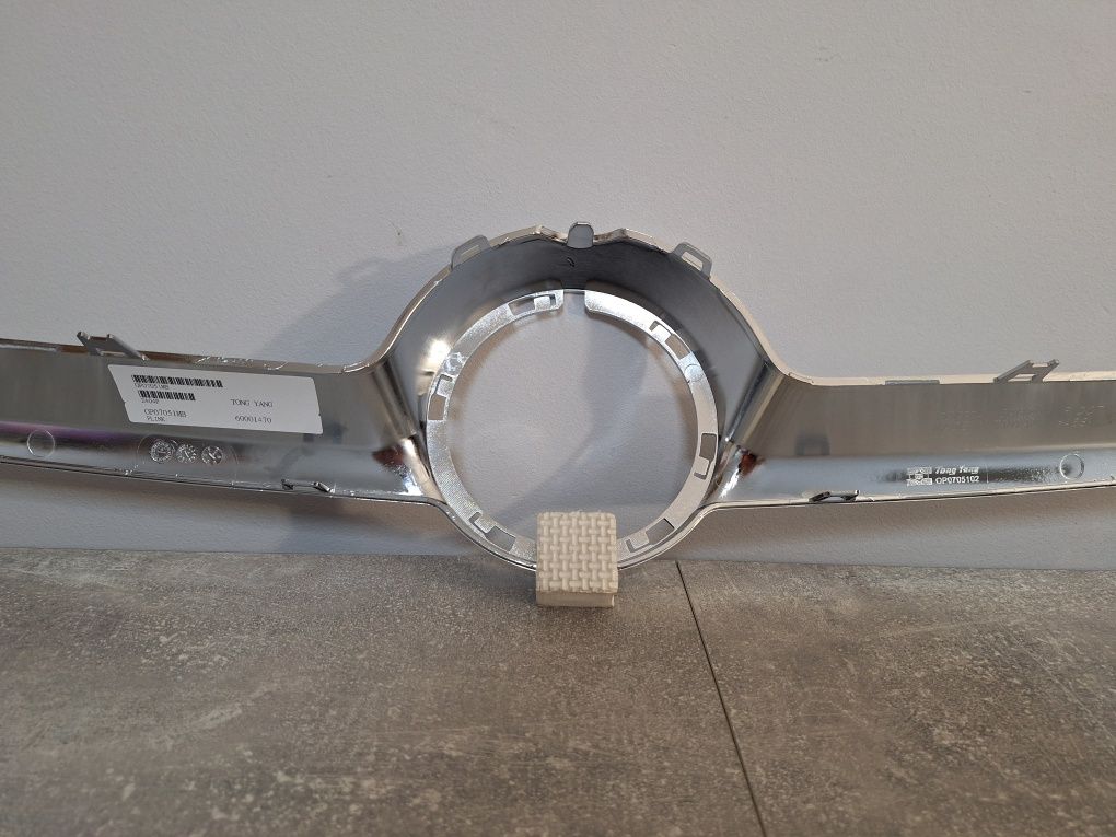 Atrapa chłodnicy  GRILL  OPEL CORSA E