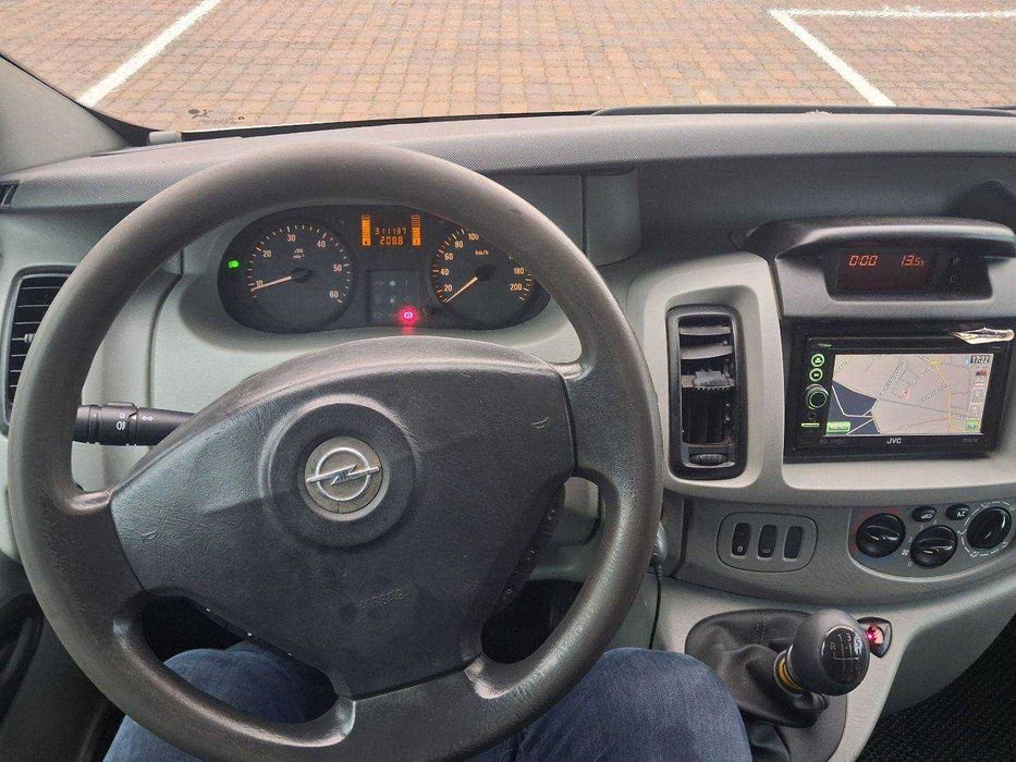 Sprzedam w dobrym stanie Opel Vivaro Long