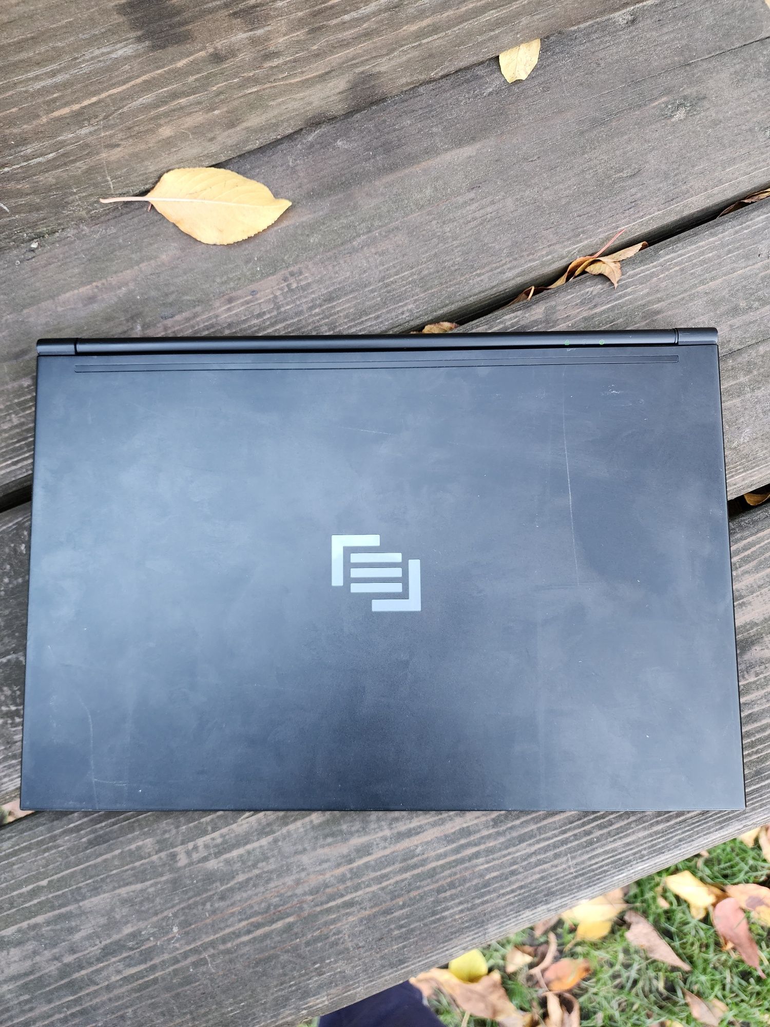 Ігровий I7-10750H/RTX 2060/144Hz 

Maingear Vector 2