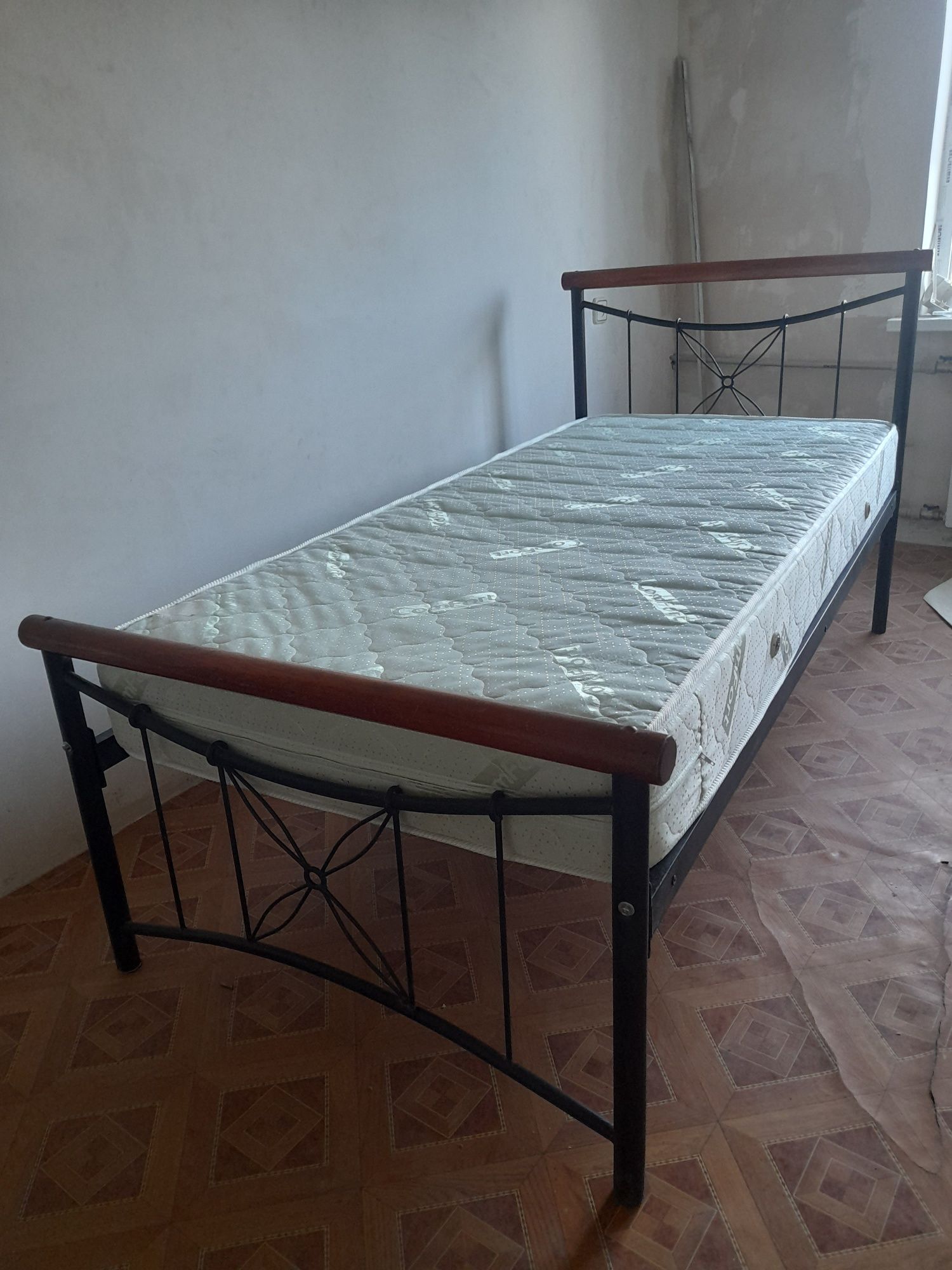 Кровать  195×94.