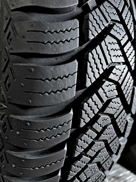 Шини Б/в 175.70.13  пара Maxxis