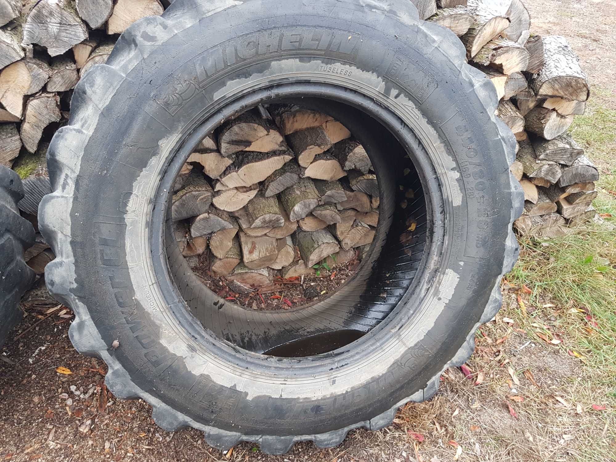 Opony do koparko-ładowarki Michelin 440/80 R28