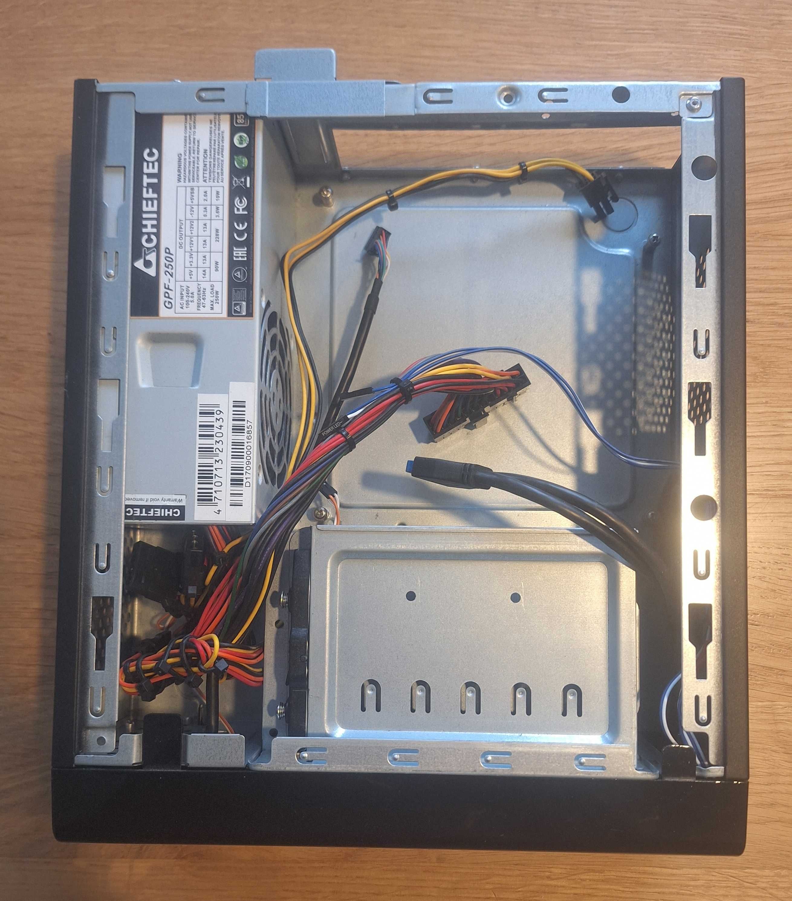 OBUDOWA CHIEFTEC ITX FI-01B-U3 z zasilaczem 250W TFX