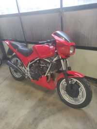 Honda VF 400 F rok 1985