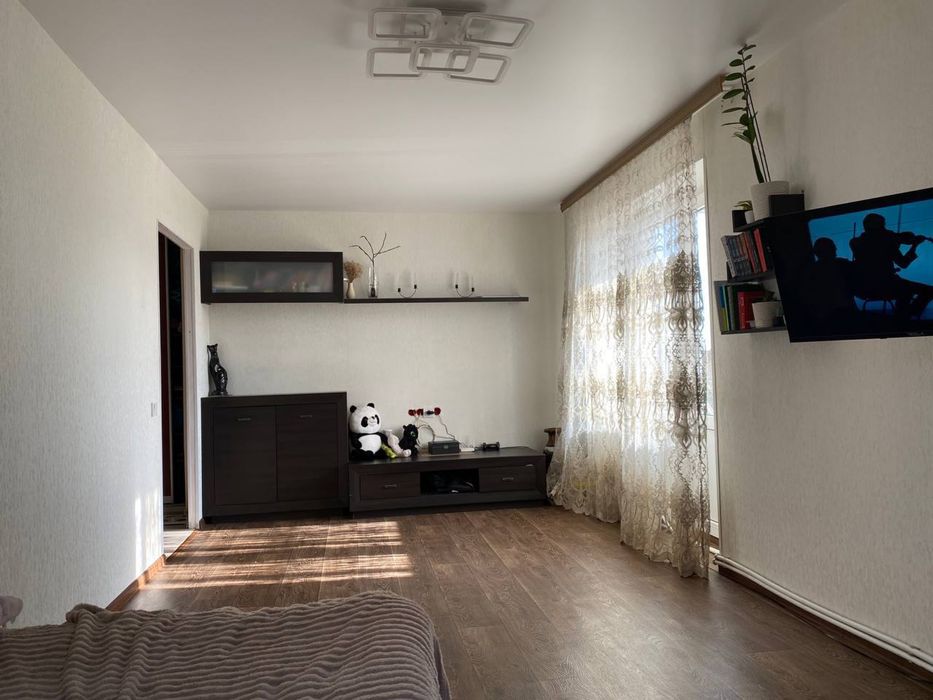 Продам однокімнатну квартиру (тільки продаж)