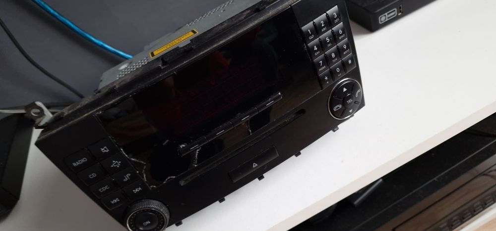 Fabryczne radio/ mercedes Klasa C W203 !!!