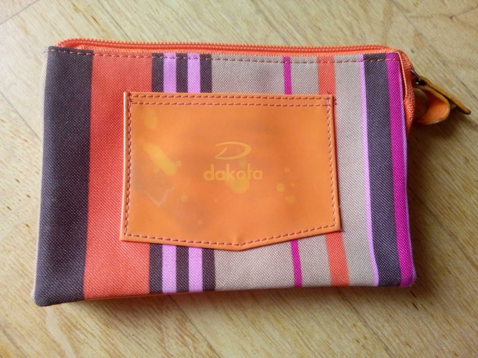 Vários porta moedas