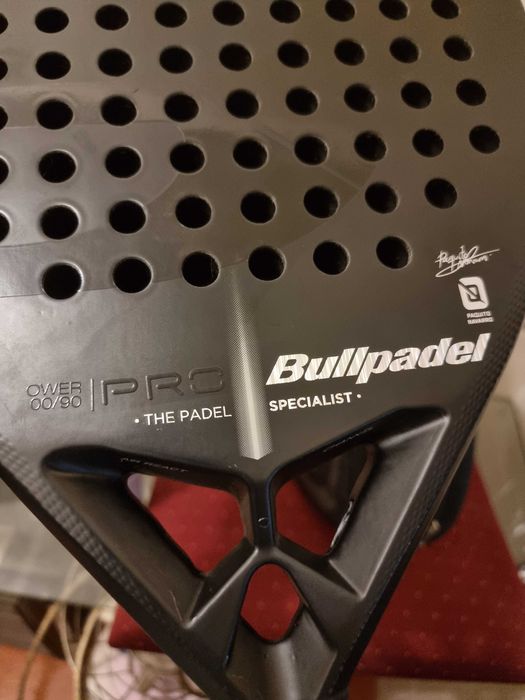 Raquete de Padel Bullpadel PRO