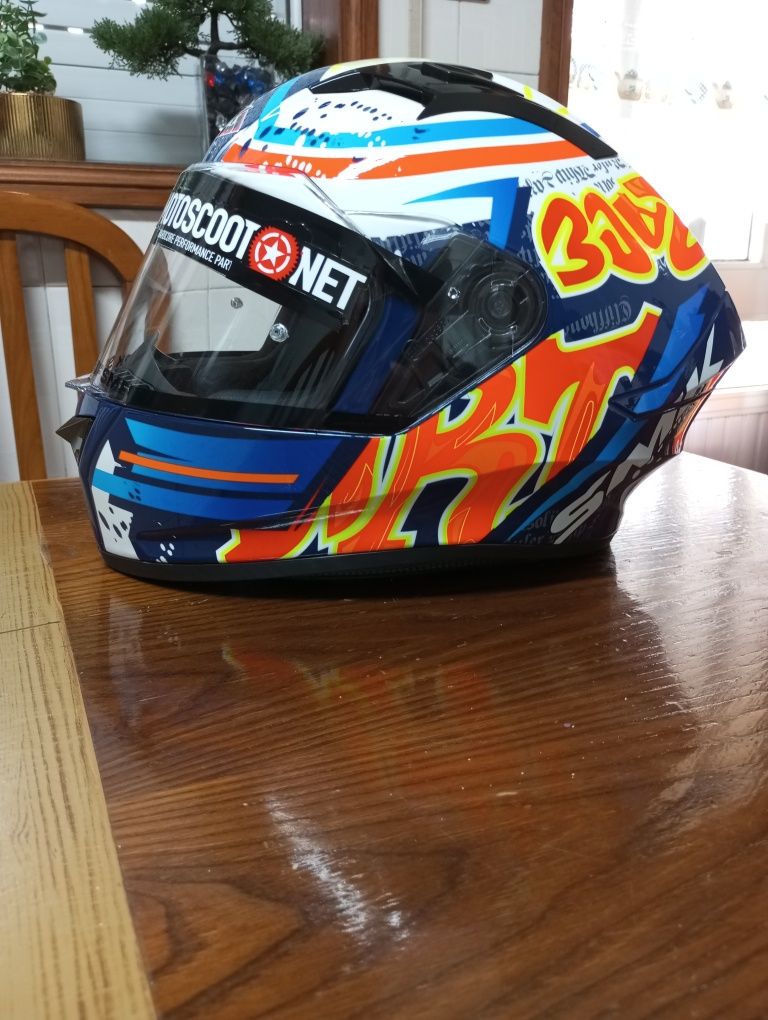 Vendo capacete novo