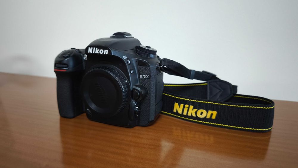 Nikon D7500 – Excelente estado!