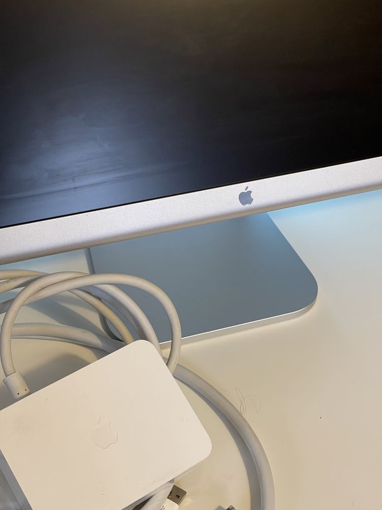 Monitor 20’ Apple HD
