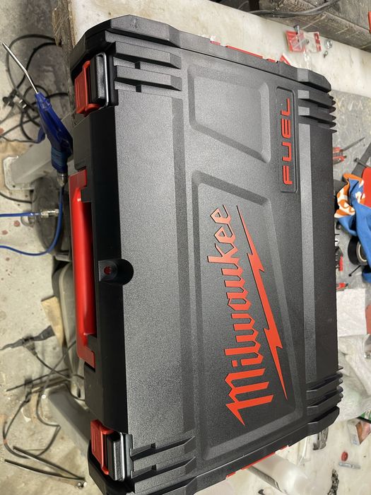 Skrzynka na narzedzia Milwaukee