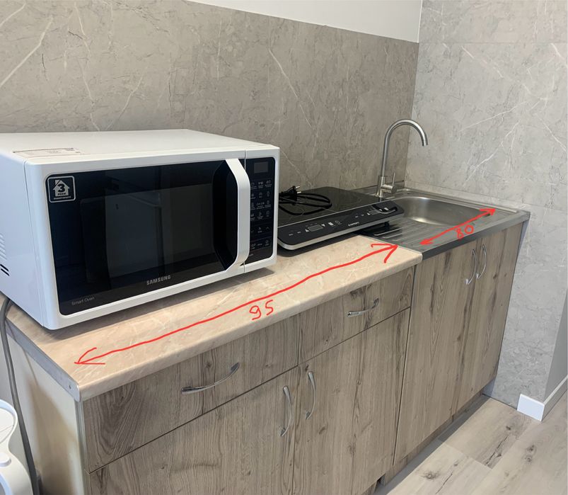 Кухонні меблі в гарному стані