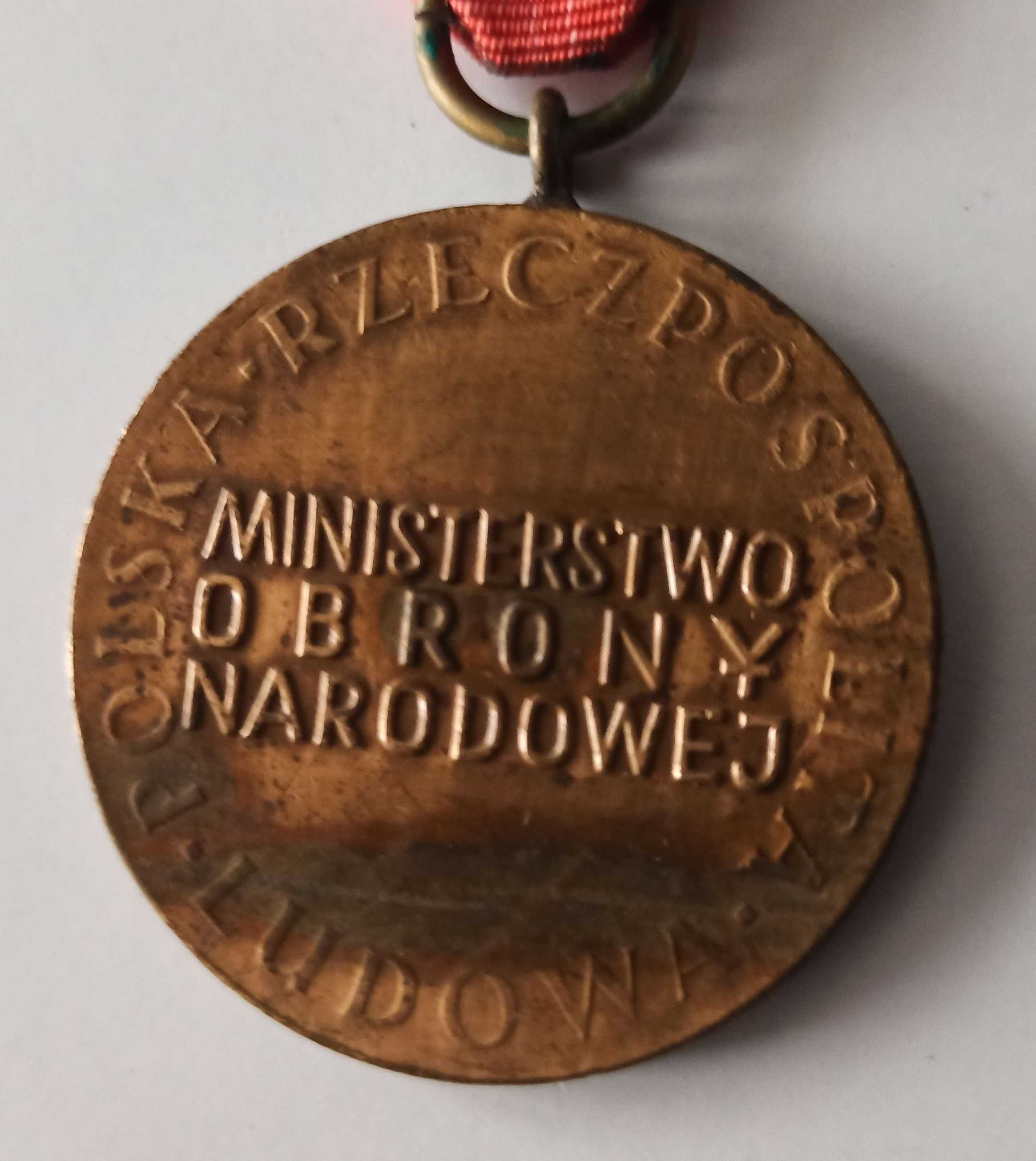 brązowy medal Za zasługi dla obronności kraju PRL MON Ministerstwo