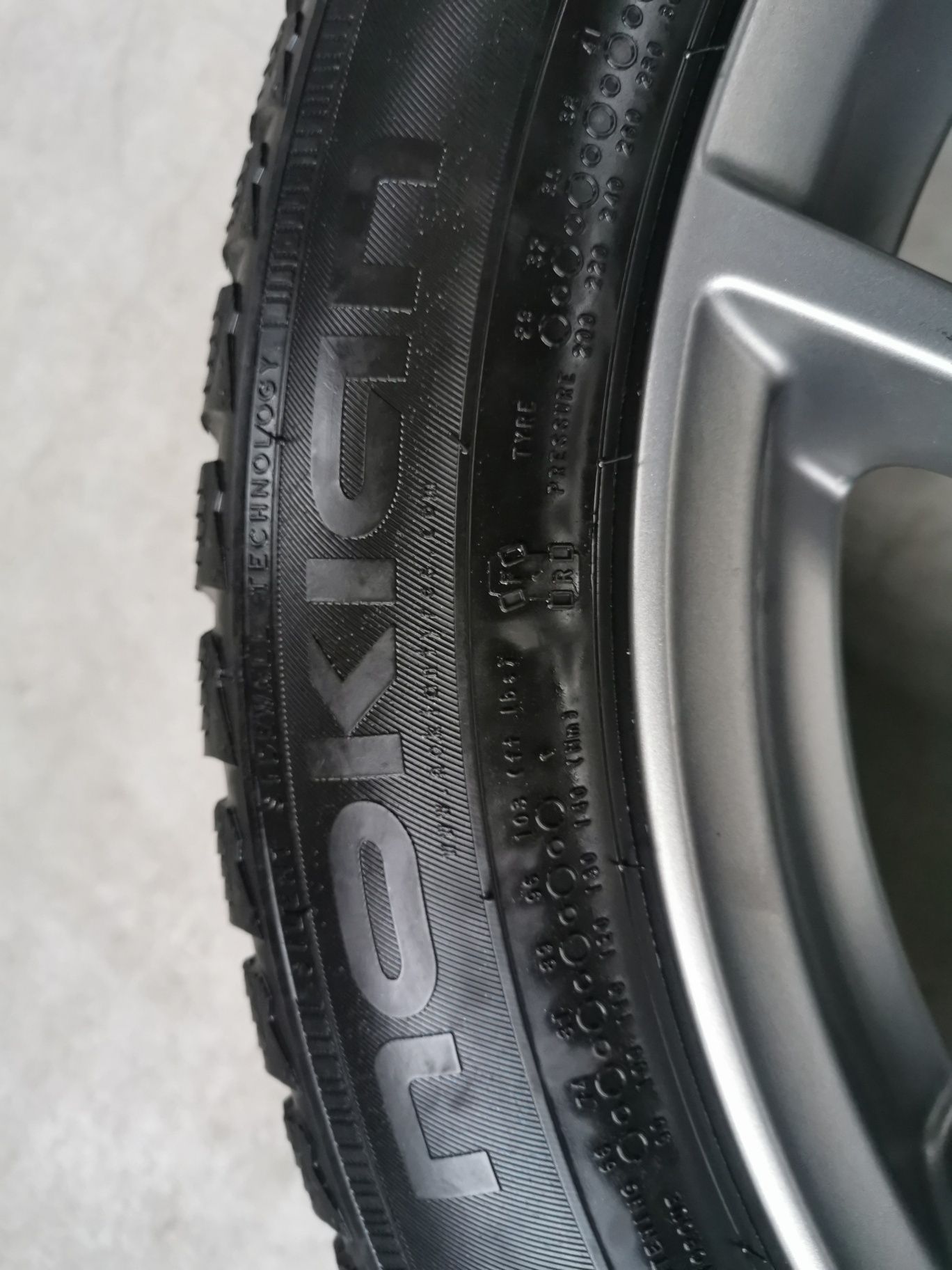 Opony Nokian WR D4 225/50 R18