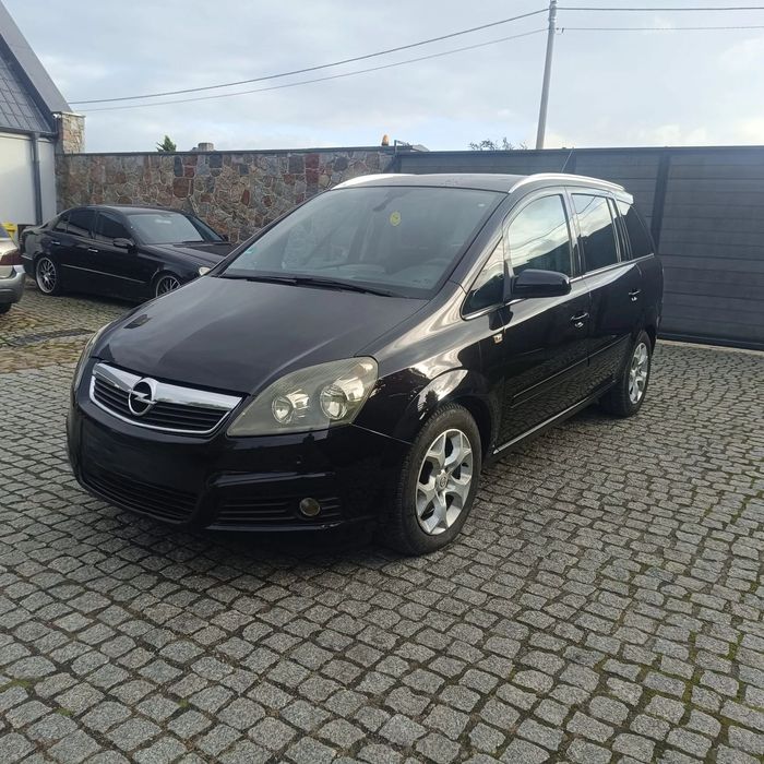 Opel Zafira Opel Zafira • 7-osobowa • Navi • Alufelgi • Bezwypadkowa • Super stan