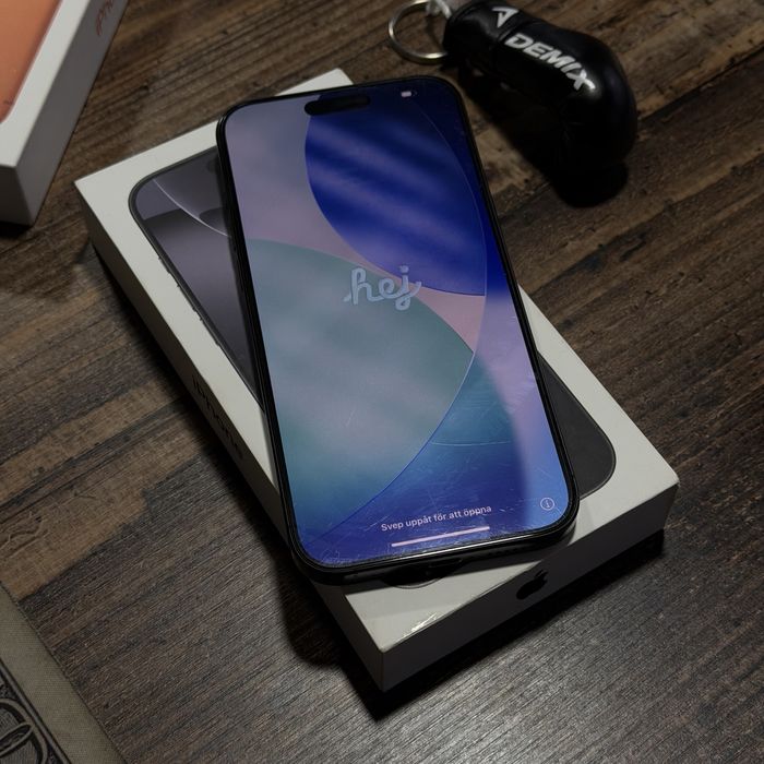 iPhone 16 Pro Max Black Titanium 256GB E-SIM