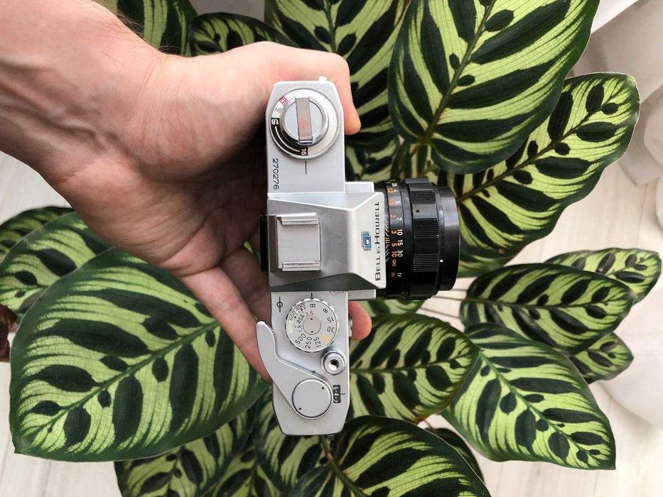 Фотокамера Bell & Howell Auto 35 Reflex з Canon EX 50mm 1.8