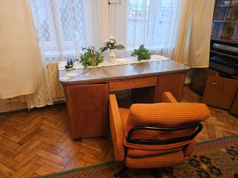 Meble PRL lata 4O do 70