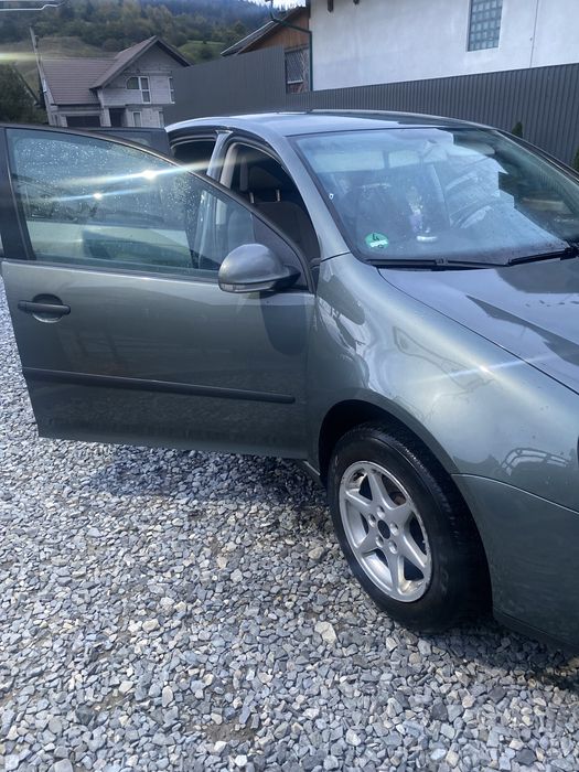 Volkswagen Golf V