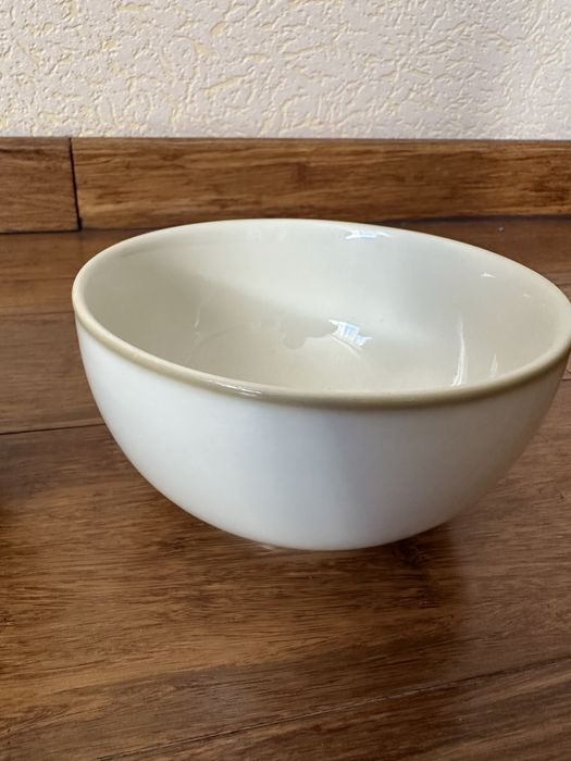 Zestaw czyerech misek