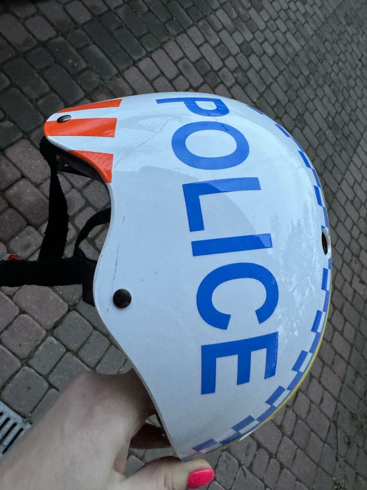 Kask 48-53 s.idealny Kiddimoto policyjny