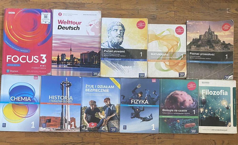 książki do pierwszej klasy liceum