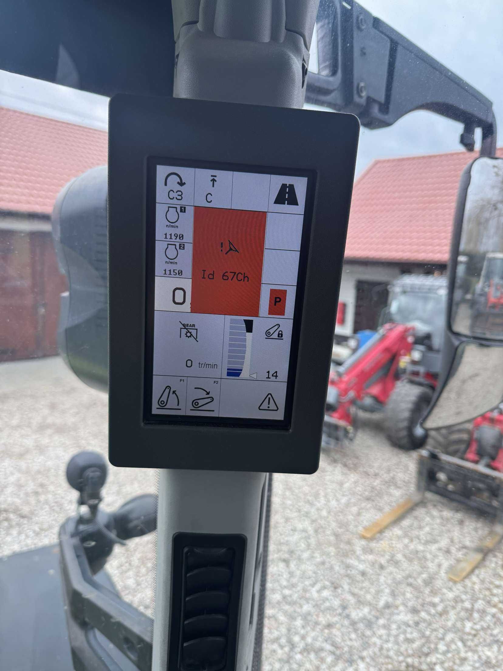 Class Axion 810 rok2020