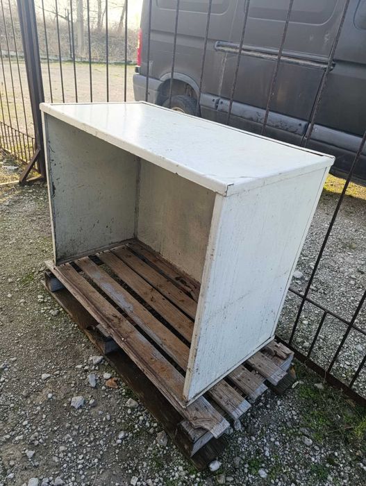 Верстак слесарный стол в мастерскую для тисков точила станка