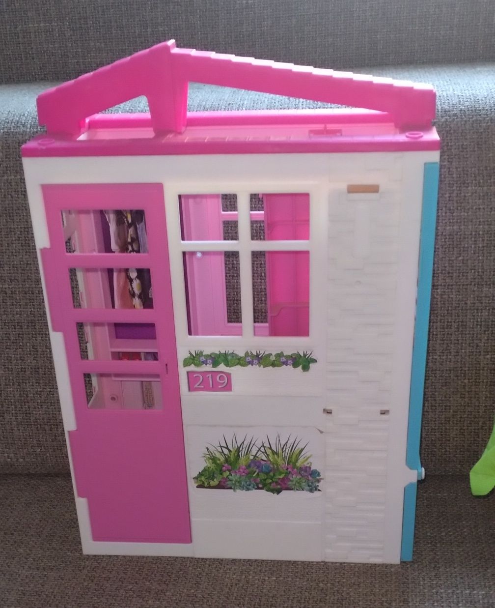 Casa Barbie+ bonecas e acessórios