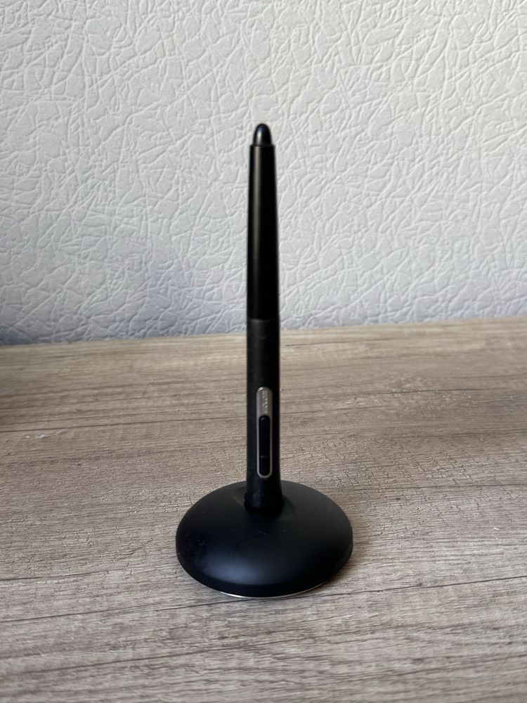 Графічний планшет wacom intous pro