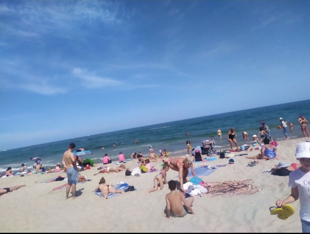 Сдам посуточно у моря 1к.кв. , пляж Золотой Берег Долгая/Дача Ковалевс