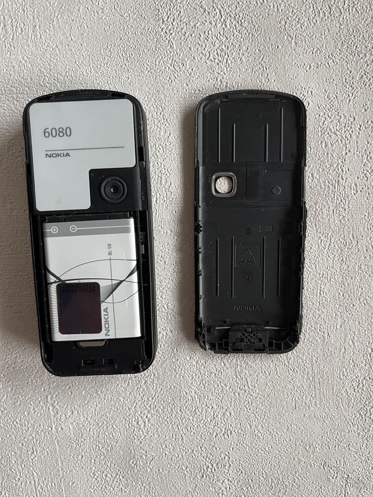 Nokia 6080 + ładowarka i słuchawki