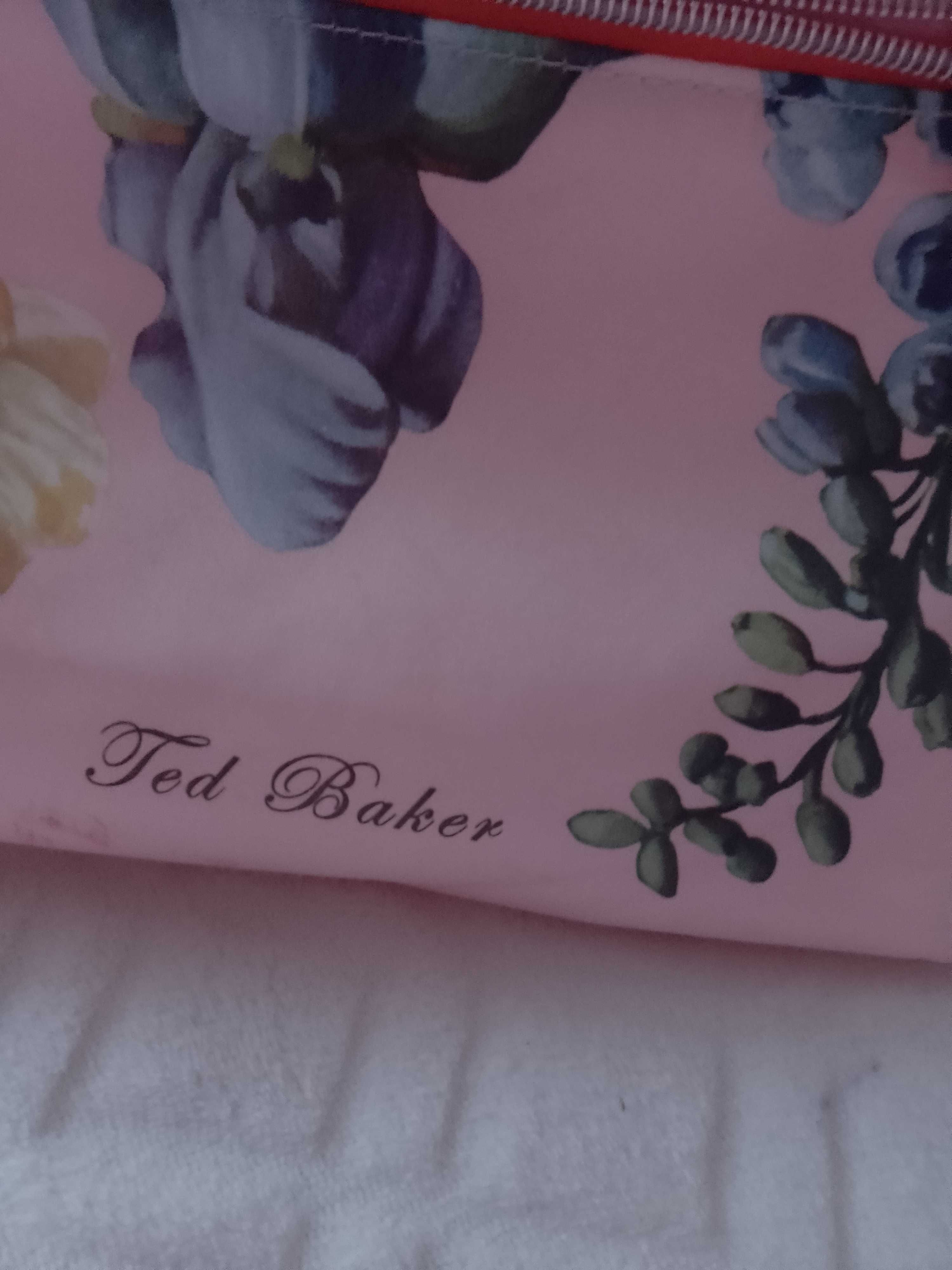 Ted Baker/Ekskluzywna kosmetyczka z Londynu