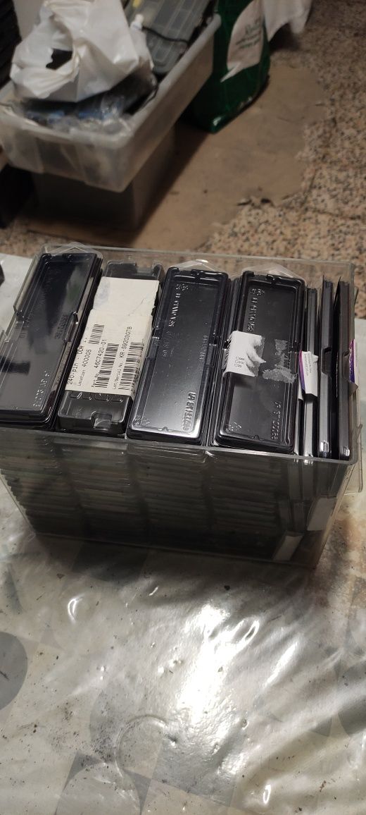 Caixas para memórias computador