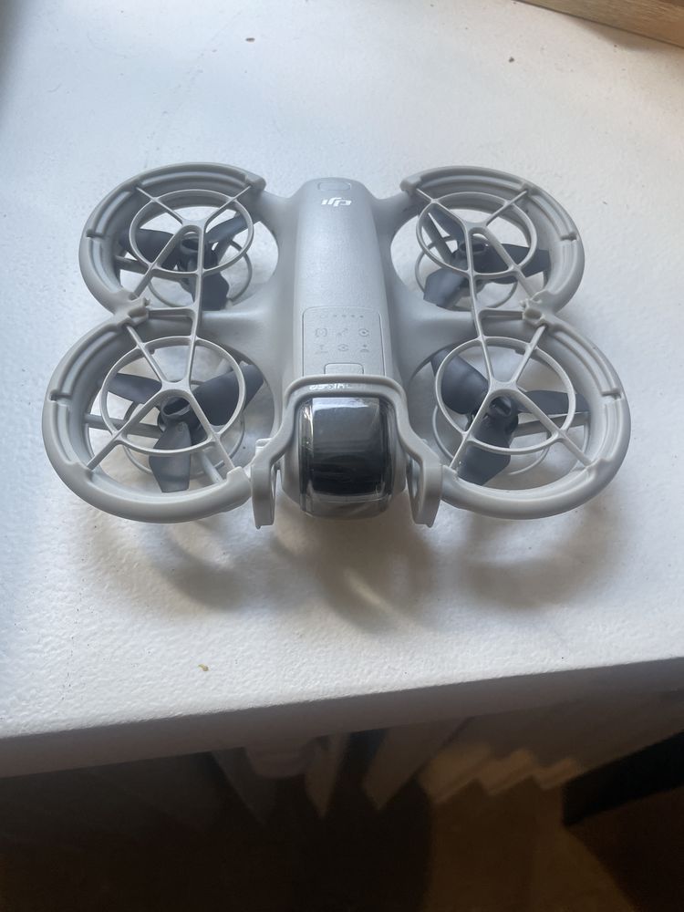 Dron dji neo z aparaturą rc-n3 etui twarde stan dobry