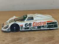 Stary vintage model Jaguar XJR9 Castrol Corgi