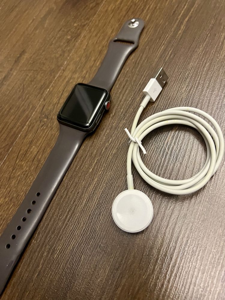 Apple watch 3 42mm LTE