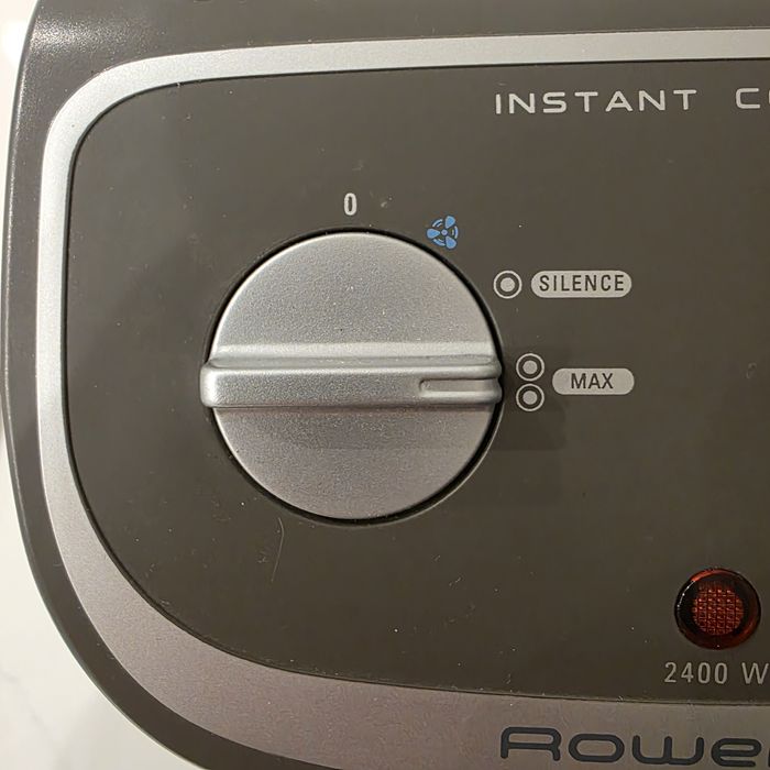 Aquecedor Rowenta 2400w Confort