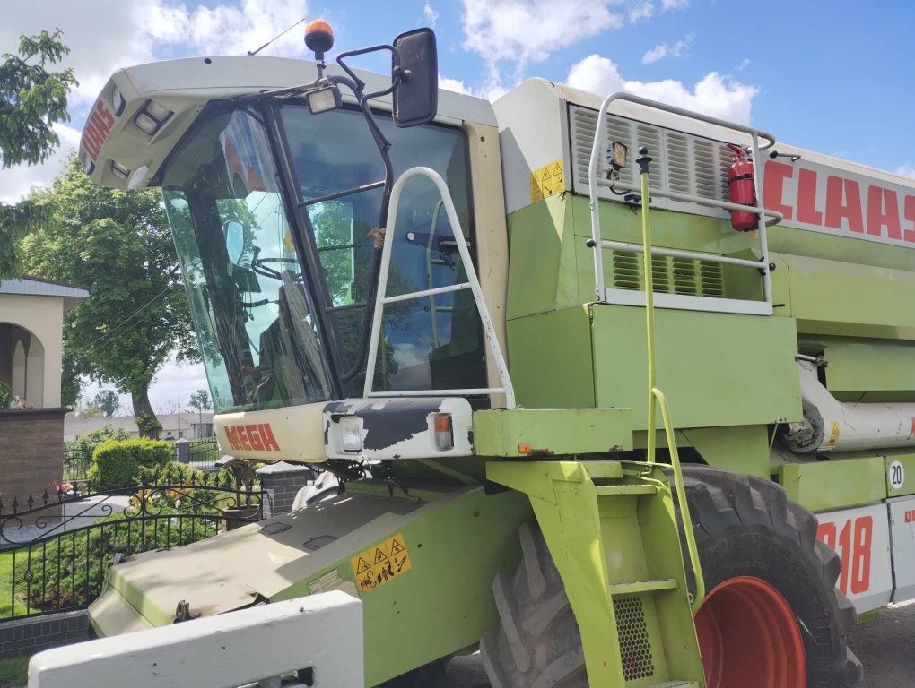 Kombajn Claas mega